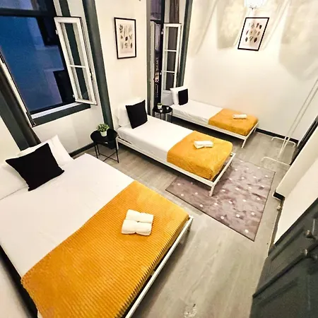 Vandrerhjem Bairro Alto, Location Of *